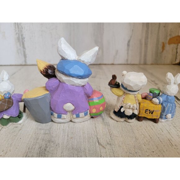 Eddie Walker ready for Easter Bunny paint egg hunt chocolate bunny set - Picture 8 of 8